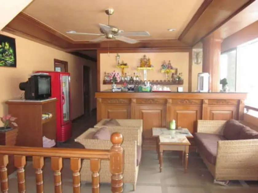 Кату: Lepas Place Hotel
