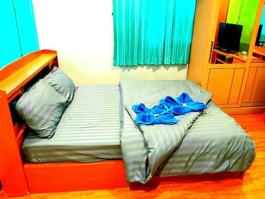 Ко Сичанг: Wilailak Bungalow @ Koh Srichang