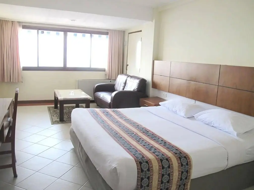 Паттайя: Diamond Beach Hotel