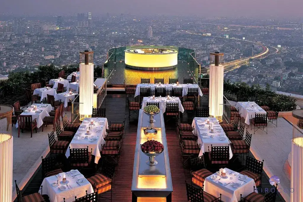 Бангкок: Отель Tower Club at lebua