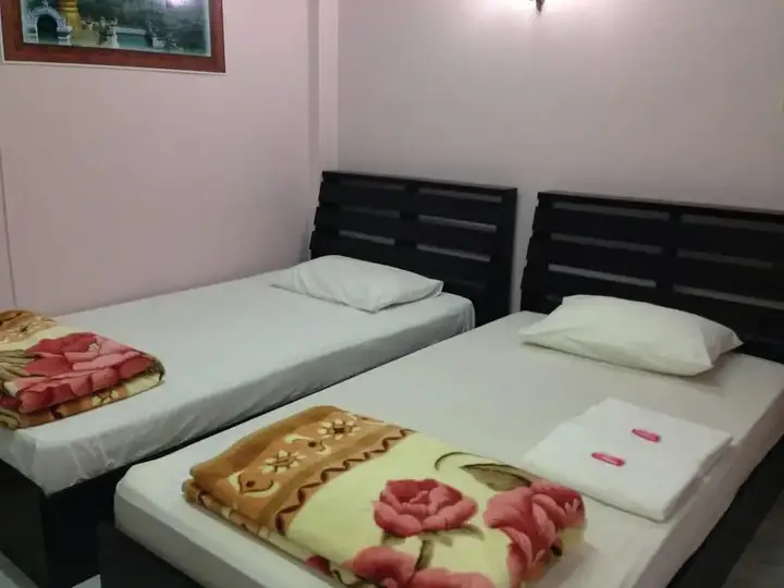 Нан: Puangchompoo Place