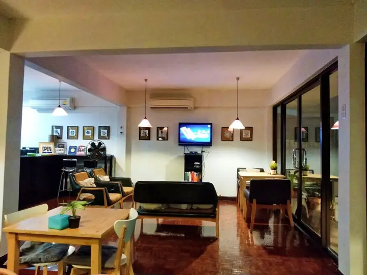 Бангкок: House 23 Guesthouse