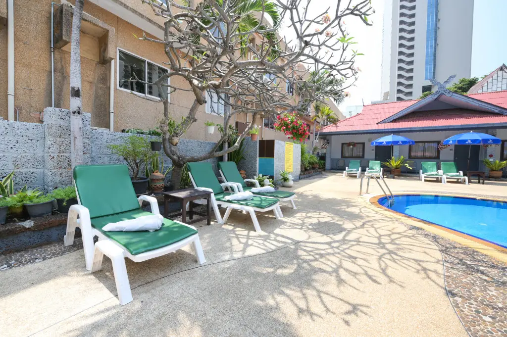 Паттайя: Capital O 75395 Sabai Lodge (Vaccinated Staff) (SHA Extra Plus)