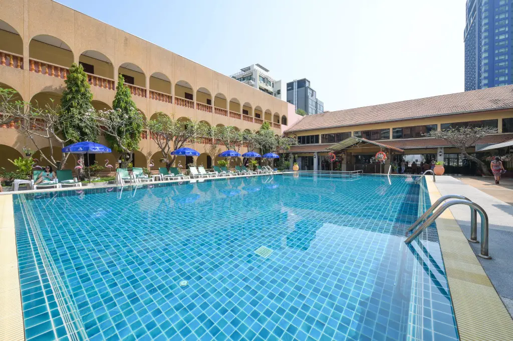 Паттайя: Capital O 75395 Sabai Lodge (Vaccinated Staff) (SHA Extra Plus)