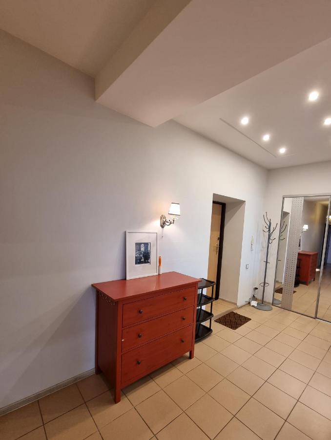 Новосибирск: Salvador Apartments City Center Frunze 18