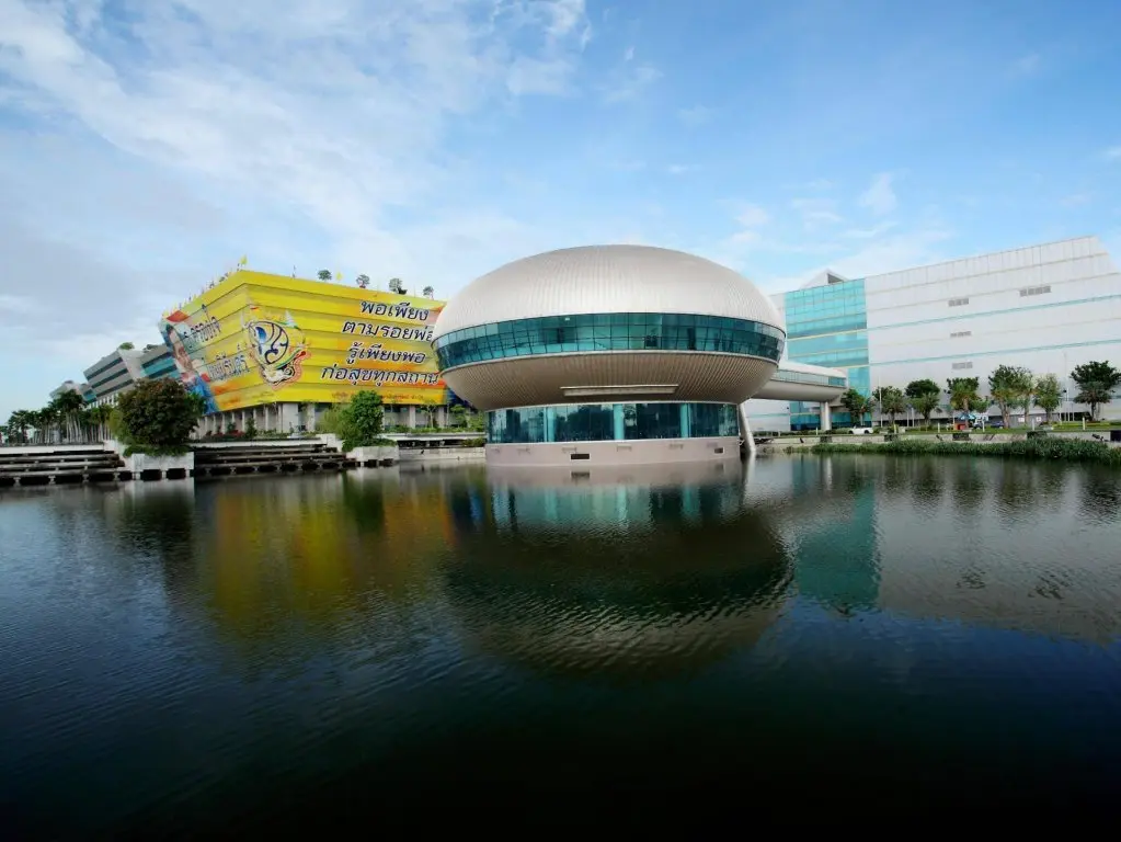 Бангкок: Centara Life Government Complex Hotel & Convention Centre Chaeng Watthana