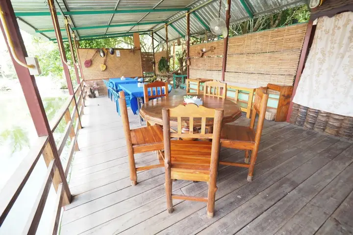 Пуа: Phu Resort