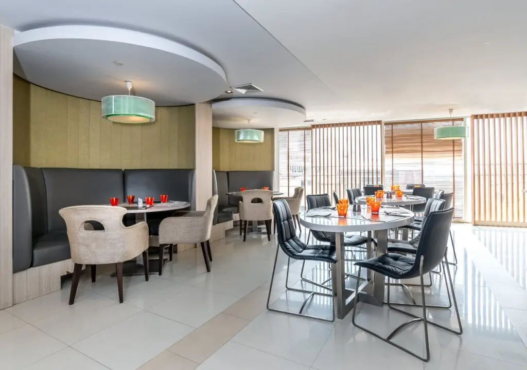 Бангкок: Hilton Garden Inn Bangkok Silom