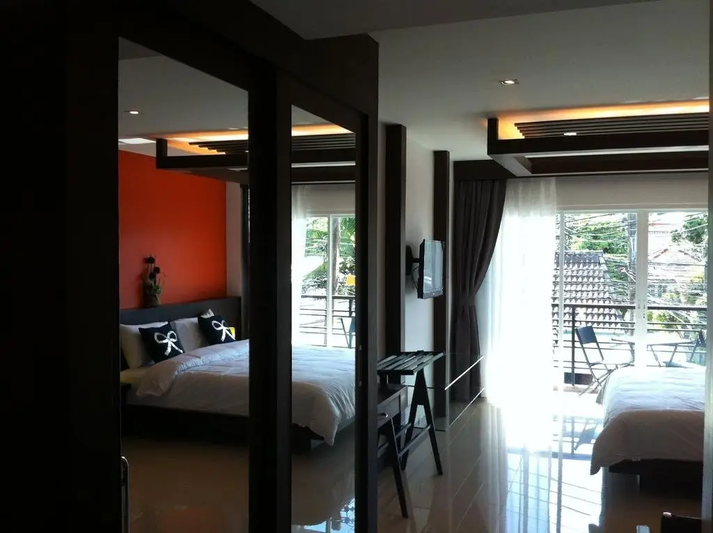 Муанг: Chalong Mansion