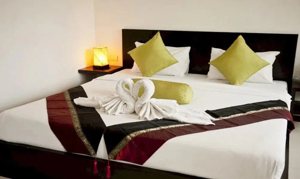 Кату: Home Budget Hotel
