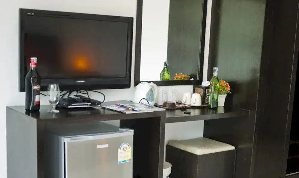 Кату: Home Budget Hotel