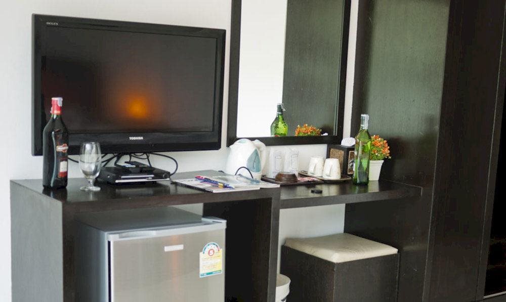 Кату: Home Budget Hotel