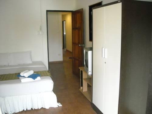 Кату: Ya Guesthouse