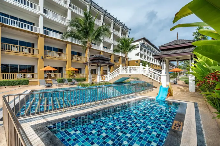 Пхукет: Курортный отель Kata Sea Breeze Resort