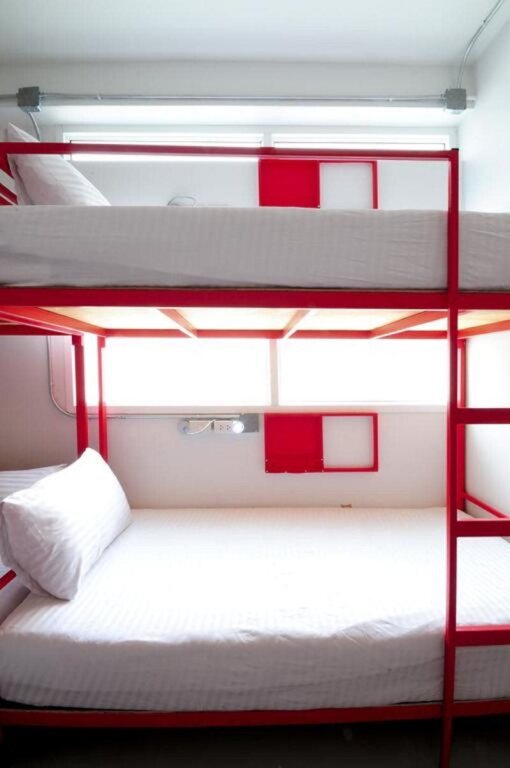Бангкок: Jellybean Ezy Hostel Sathorn