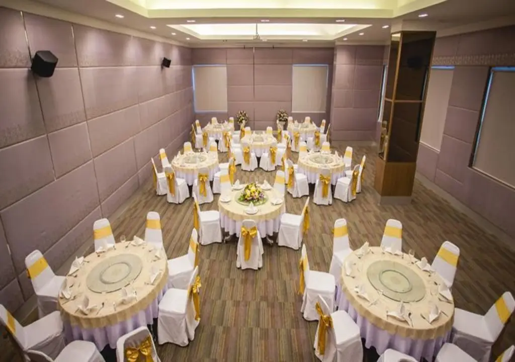 Нонгкхай: Royal Nakhara Hotel