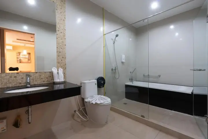 Бангкок: Greenview Ekkamai 10