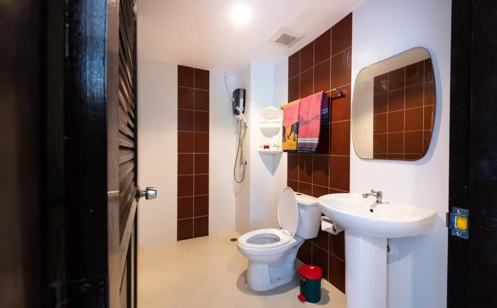 Муанг: Baan Yuyen Karon Guesthouse