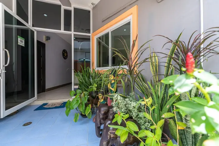 Муанг: Baan Yuyen Karon Guesthouse