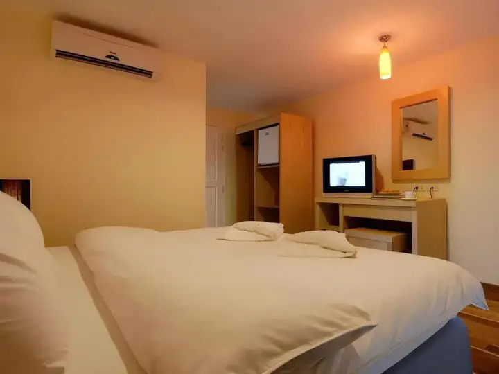Као Лак: Jerung Hotel