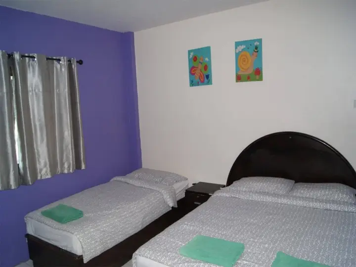 Муанг: Pineapple Guesthouse Karon