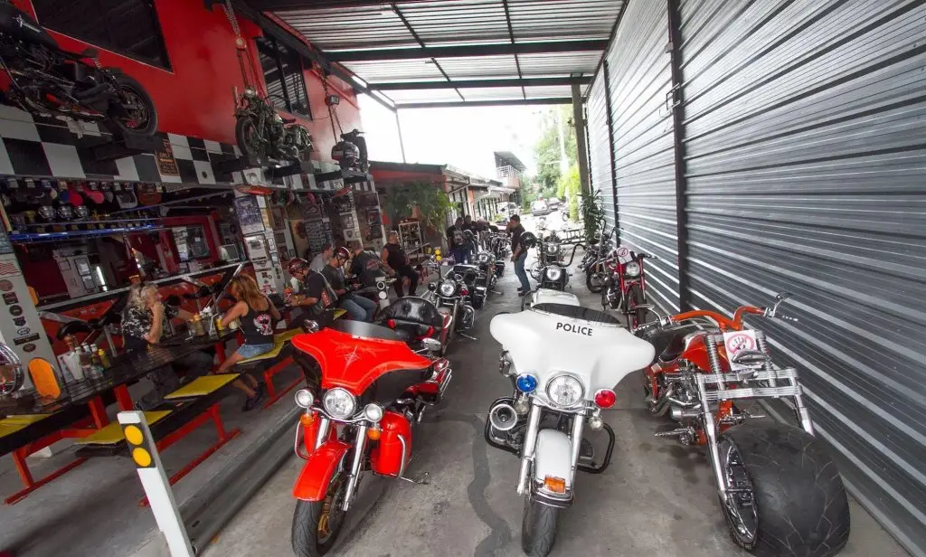 Пхукет: Nicky's Handlebar Hotel