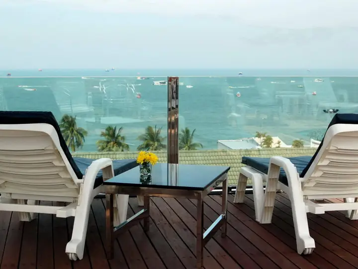 Паттайя: Inn House Hotel
