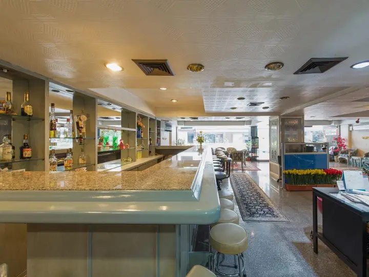 Бангкок: Far East Inn