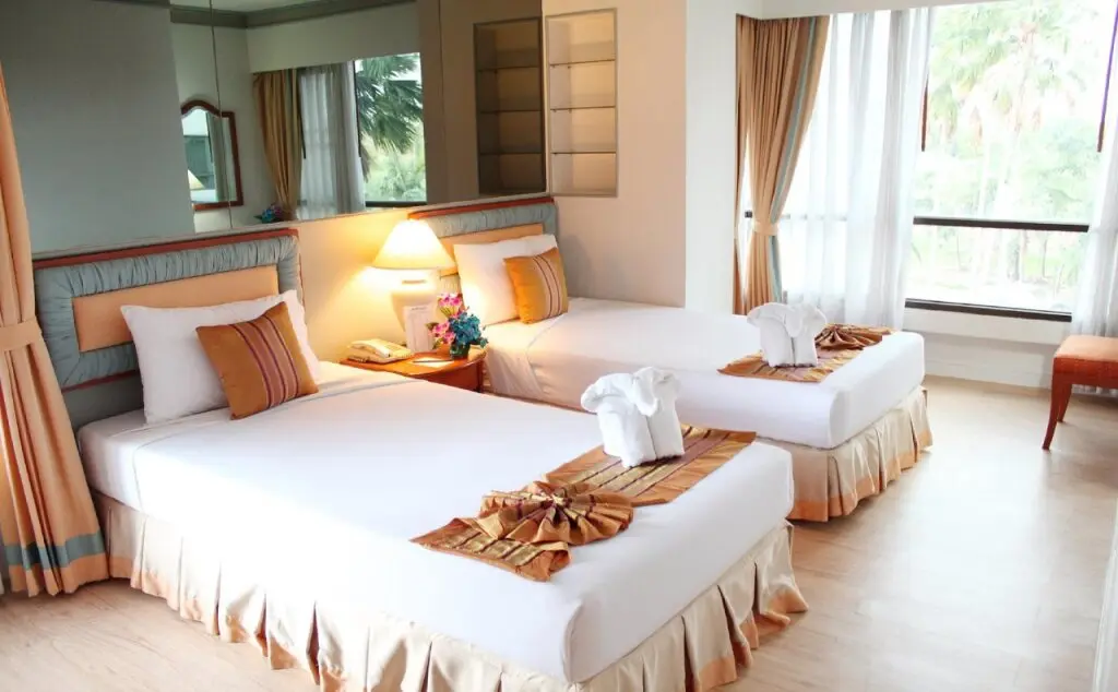 Пхуттхамонтхон: Royal Gems Golf Resort