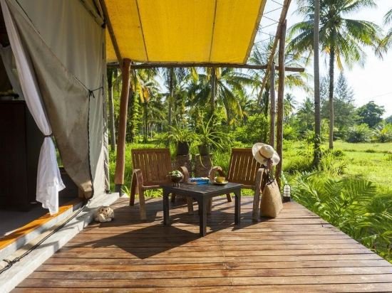 Такуа Па: Haadson Resort Khao Lak