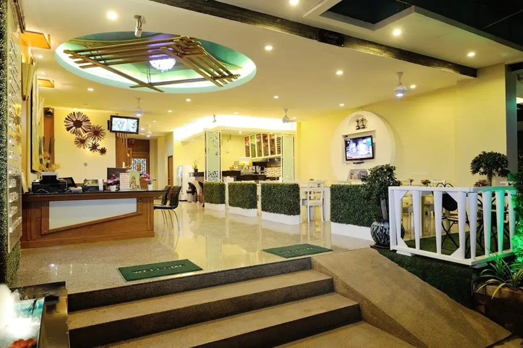 Пхукет: Pimrada Hotel