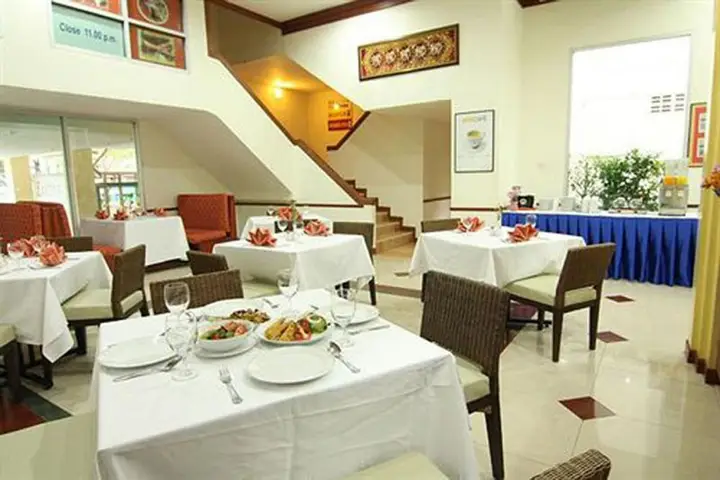 Паттайя: Eastiny Residence Hotel
