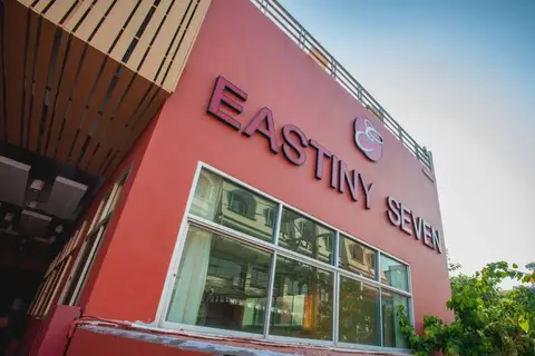 Eastiny Seven Hotel — фото 1