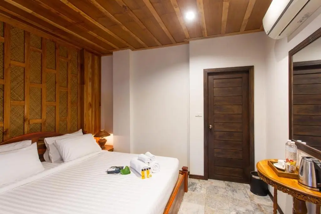 Остров Тау: Taatoh Resort & Freedom Beach Resort