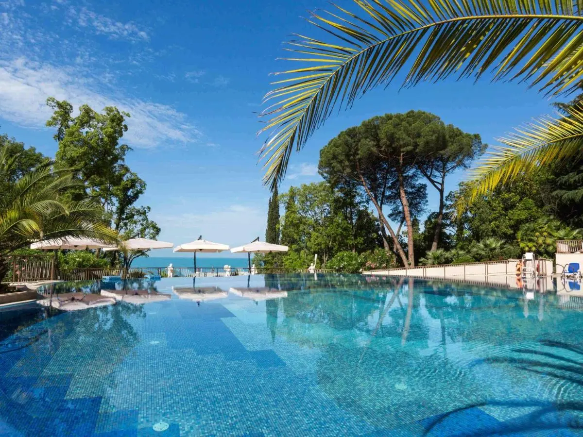 Сочи: Отель Swissôtel Resort Sochi Kamelia