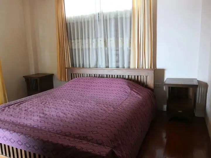 Пхон Пхисай: Keerawan House Rim Khong