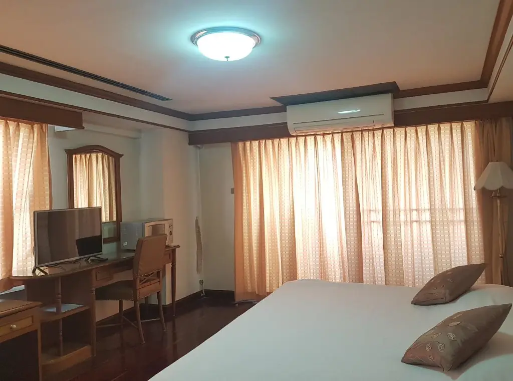 Бангкок: Interchange Tower Serviced Apartment