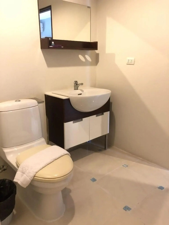 Самуи: Laem Din Hotel Chaweng