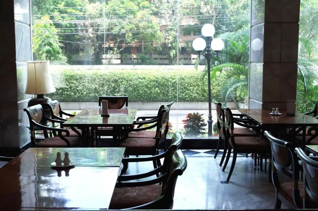Бангкок: The Dynasty Hotel