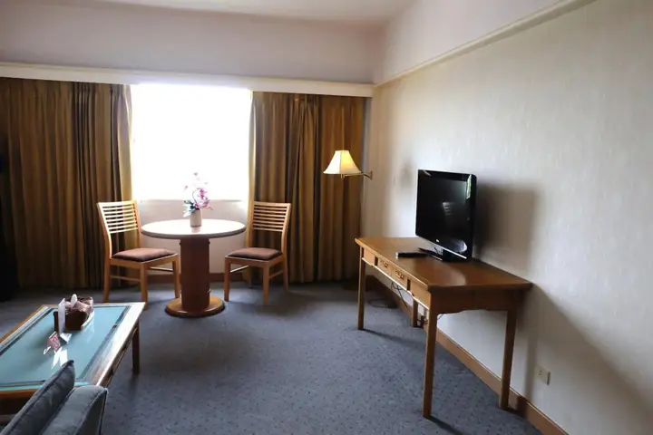 Бангкок: The Dynasty Hotel