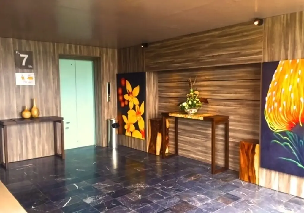 Бангкок: The Montana Lodge-Sathorn
