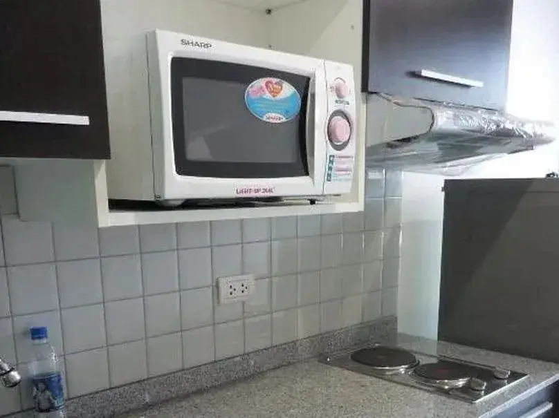 Бангкок: 素坤逸71号极点广场公寓(Zenith Place Condo Sukhumvit 71)