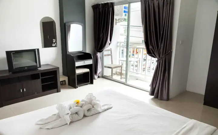 Кату: Happy Fish Guesthouse