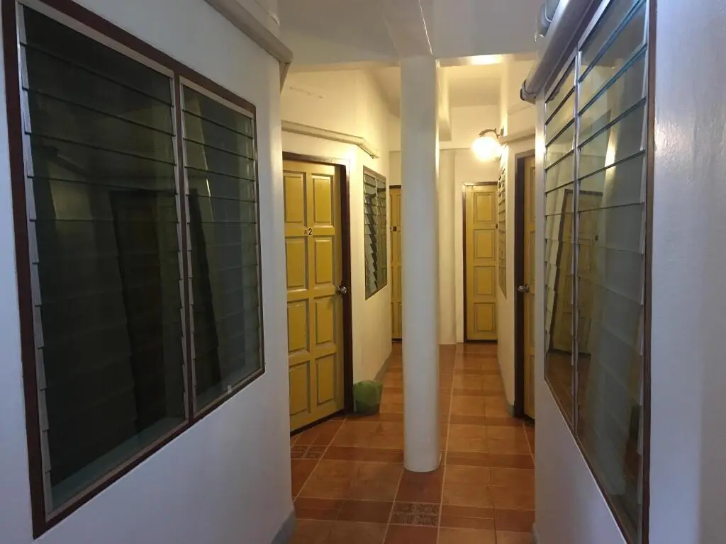 Кату: Relax Guesthouse
