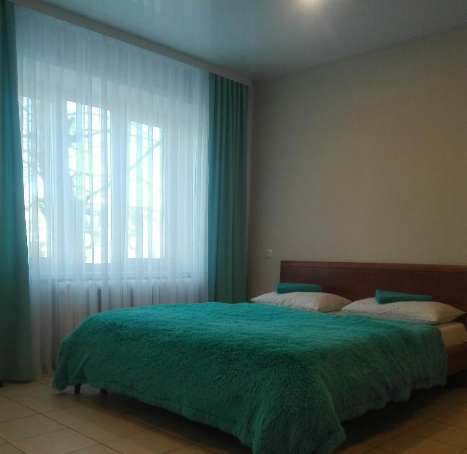 Обь: Airport Tolmachevo Apartment