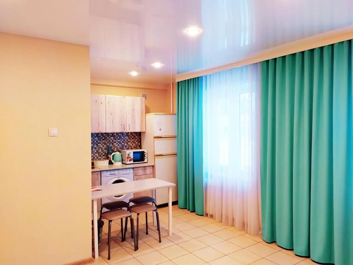 Обь: Airport Tolmachevo Apartment