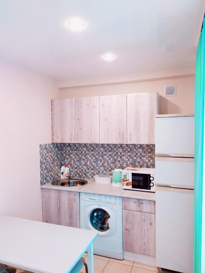 Обь: Airport Tolmachevo Apartment