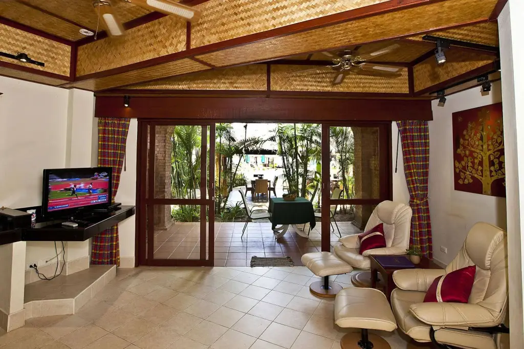 Муанг: Friendship Beach Resort & Atmanjai Wellness Spa