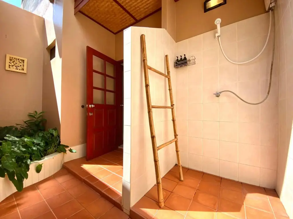 Муанг: Friendship Beach Resort & Atmanjai Wellness Spa
