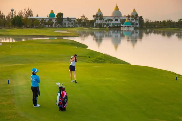 Мае-Он: Gassan Panorama Golf Club